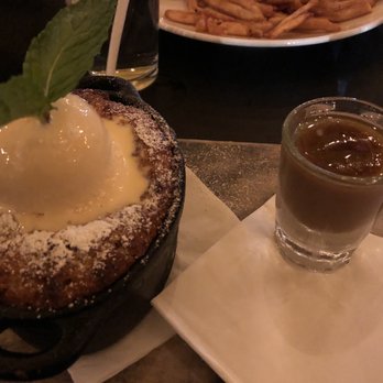 Morrison - Bread pudding and Jameson glaze - Gastropubs Near Me - Los Angeles, California Morrison - Bread pudding and Jameson glaze - Gastropubs Near Me - Los Angeles, California