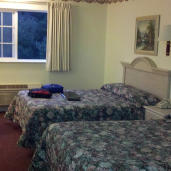 Lighthouse Inn - Hotels Near Me - Crescent City, California
