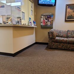 Beals Joseph A MD PC - Waiting area. Lots of comfy couches.