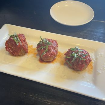 Big Pauly's Wood Fired Pizza - Hand rolled meatballs the size of golf balls if not smaller $15.49! Nothing special and didn't appear to be fire cooked - Pizza Near Me - Plainfield, Illinois