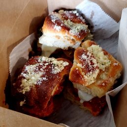 Breakfast Knot Slider