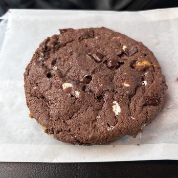 Alibi Cookies - Deluxe s'mores cookie - Desserts Near Me - Fairview Heights, Illinois