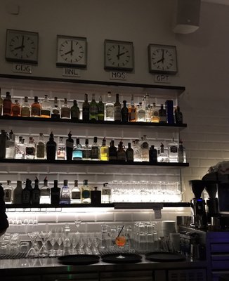 B10 Restaurant, Wine & Gin Bar by null