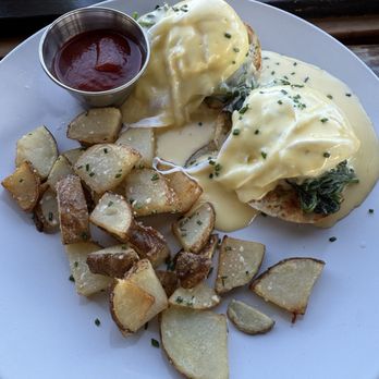 Pickled Fish Restaurant - Florentine Eggs Benedict - New American Near Me - Long Beach, Washington Pickled Fish Restaurant - Florentine Eggs Benedict - New American Near Me - Long Beach, Washington