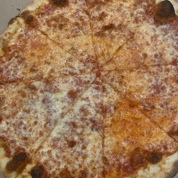Dado's Pizza OKC - Ordered a plain cheese pizza, it was ok - Pizza Near Me - Oklahoma City, Oklahoma