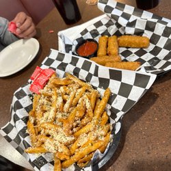 Tank Hill Pizza - Garlic fry's, mozzarella sticks