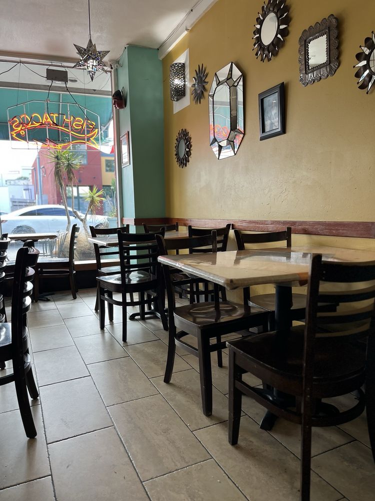 Taqueria La Familia