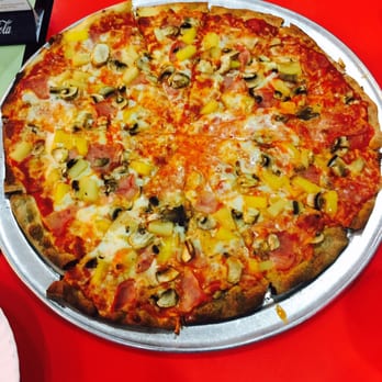 Peter Piper Pizza - Pizza Hawaii - Pizza Near Me - El Paso, Texas Peter Piper Pizza - Pizza Hawaii - Pizza Near Me - El Paso, Texas
