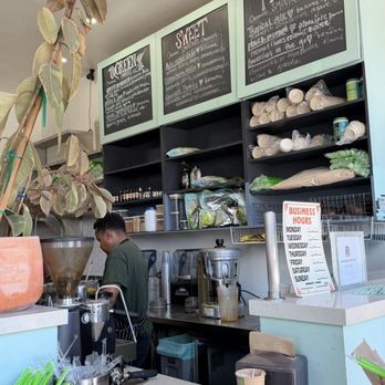 Main Squeeze - Juice Bars & Smoothies Near Me - Santa Monica, California Main Squeeze - Juice Bars & Smoothies Near Me - Santa Monica, California