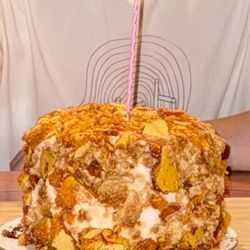 Claire's Crunch Cake - 6" Strawberry Crunch Cake
