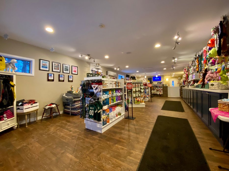 GOLDWOOD KENNELS Updated October 2024 9500 Dellwood Rd N, White