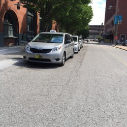 St. Louis Premium Airport Taxi