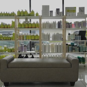 The Curl Whisperer - Waiting area - Hair Stylists Near Me - Miami, Florida The Curl Whisperer - Waiting area - Hair Stylists Near Me - Miami, Florida