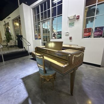 Arts Garage - Jazz & Blues Near Me - Delray Beach, Florida