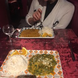 Le Taj Mahal - Spinach curry/épinards and curry lentils
