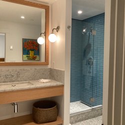 Best Bower - Bathroom