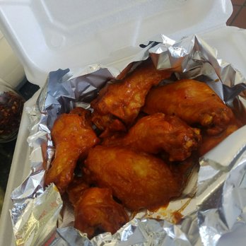 Monavala Pizza - Mild wings with a free ranch - Italian Near Me - El Cajon, California Monavala Pizza - Mild wings with a free ranch - Italian Near Me - El Cajon, California