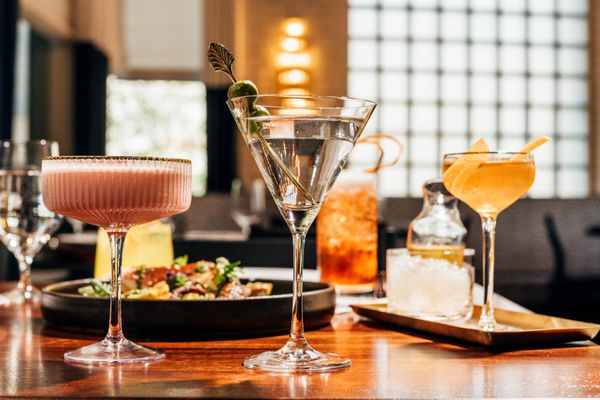 Little’s Oyster Bar by null