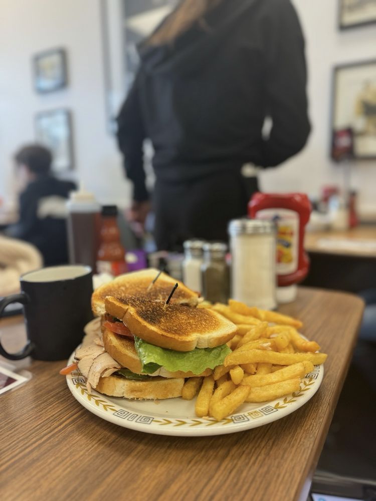 Social spots from Eat At Joe's