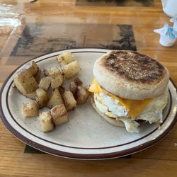 Mama Bears Restaurant - Decent breakfast sandwich