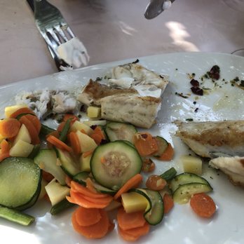 Bilacus - Sea bass with fresh veggies - Italian Near Me - Bellagio, Colorado