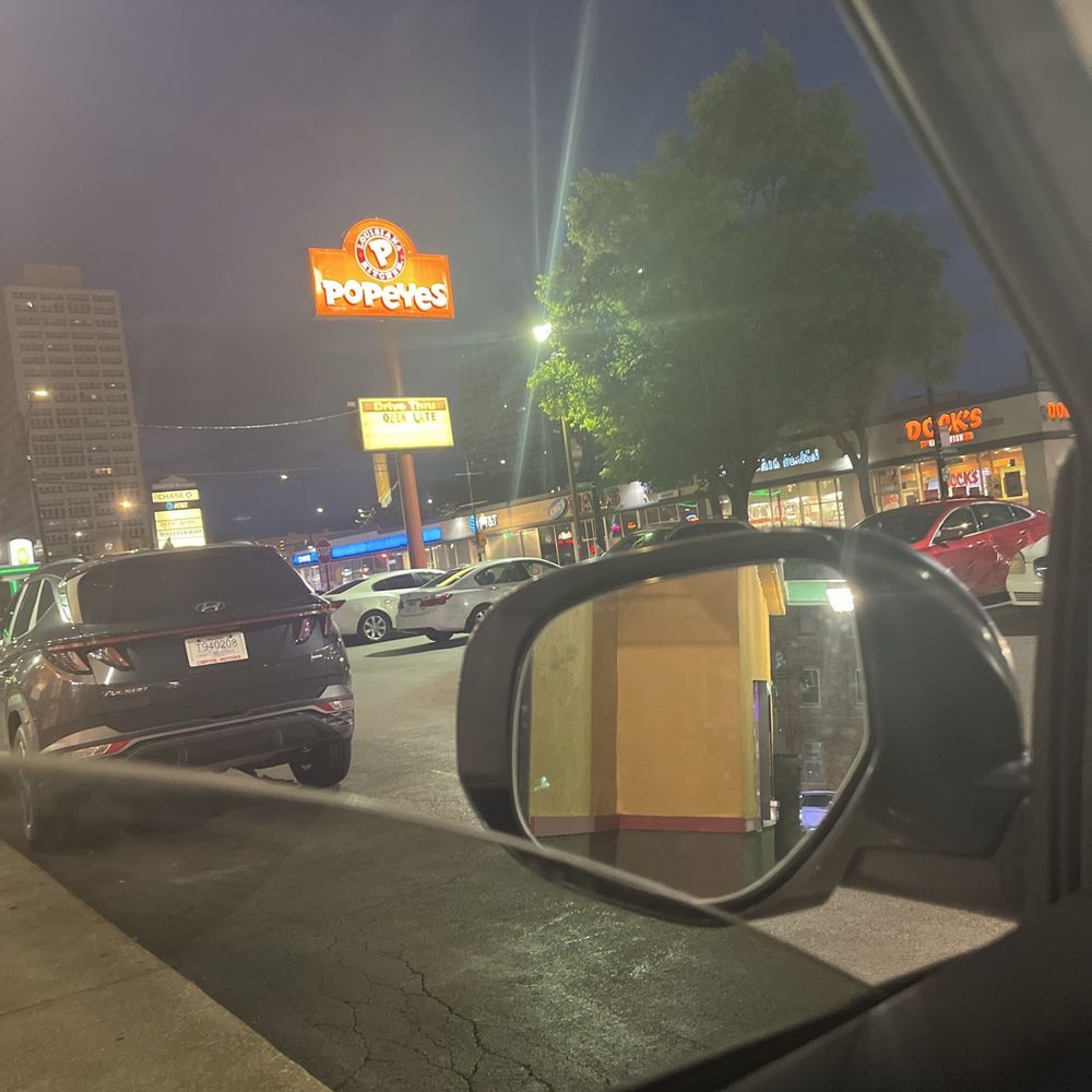 Popeyes Louisiana Kitchen - Fast Food Near Me - Chicago, Illinois Popeyes Louisiana Kitchen - Fast Food Near Me - Chicago, Illinois