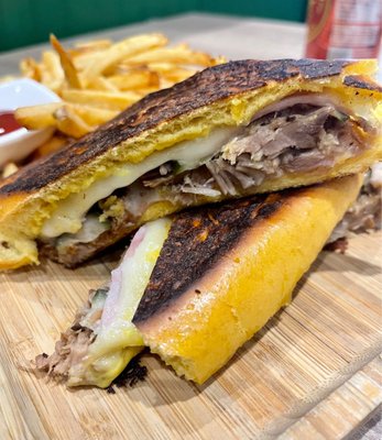 Cubanidad 1885 by null