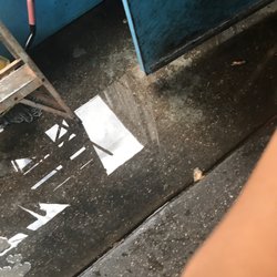 Fun Station USA - Flooded hallways