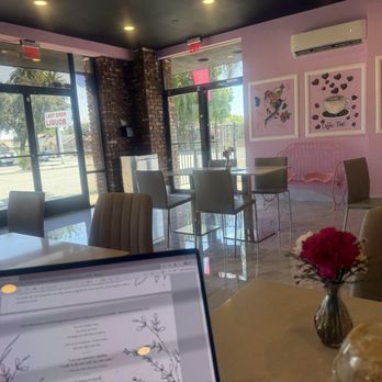 Me Gusta Cafe - Interior - Coffee & Tea Near Me - San Bernardino, California Me Gusta Cafe - Interior - Coffee & Tea Near Me - San Bernardino, California
