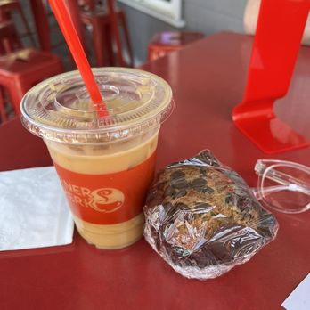 Corner Perk - Cold brew and chocolate chip muffin - Cafes Near Me - Bluffton, South Carolina