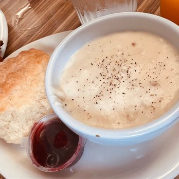 Art's Corner Cafe - Fresh Biscuit & Gravy w/Homemade Jam. - Breakfast & Brunch Near Me - Ventura, California