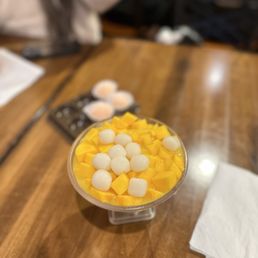 Mango Sago and Pomelo