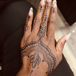 Acrylic fill-in and design Acrylic fill-in and design