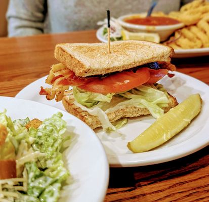 Hilltop Fish Fare & Steakhouse by null