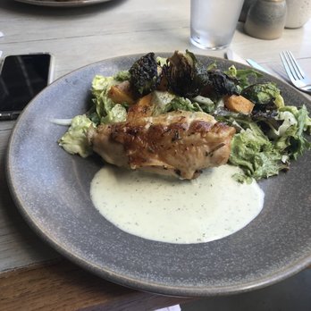 Moku Kitchen - Cocktail Bars Near Me - Honolulu, Hawaii