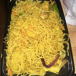 Sun Tong Luck Asian Cuisine - Vegan Singapore Rice Noodles