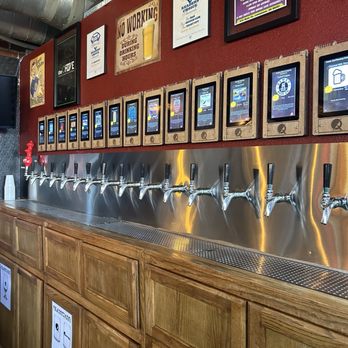 Quarters Bar+Arcade - Bars Near Me - Longmont, Colorado