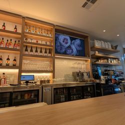 Culver & Main - Interior bar