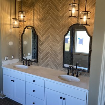 Floorz - Flooring Near Me - Strongsville, Ohio Floorz - Flooring Near Me - Strongsville, Ohio