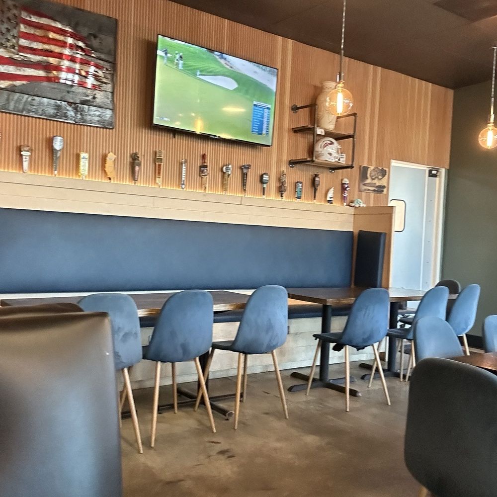 Ebullition Brew Works - Inside of the place - Gastropubs Near Me - Temecula, California