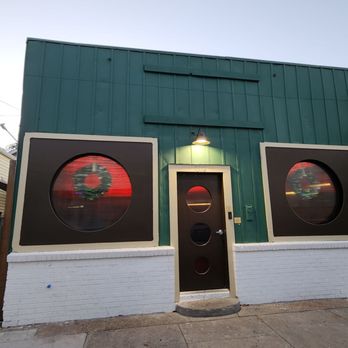 Soon Enough Bar - Former Milan Lounge now the super fancy Soon Enough bar - Dive Bars Near Me - New Orleans, Louisiana Soon Enough Bar - Former Milan Lounge now the super fancy Soon Enough bar - Dive Bars Near Me - New Orleans, Louisiana