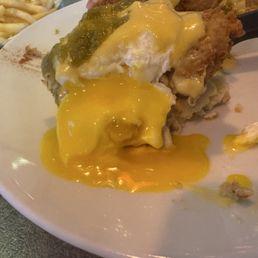 Crispy Chicken Benedict* Crispy Chicken Benedict*