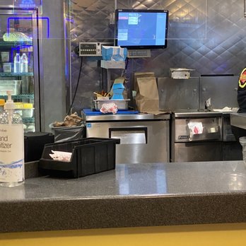 Fatburger - Heat lamp off with everyone's order waiting. - Burgers Near Me - Henderson, Nevada Fatburger - Heat lamp off with everyone's order waiting. - Burgers Near Me - Henderson, Nevada