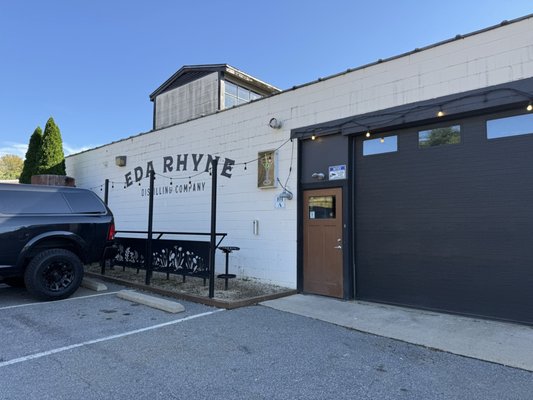 Eda Rhyne Distilling Company by null