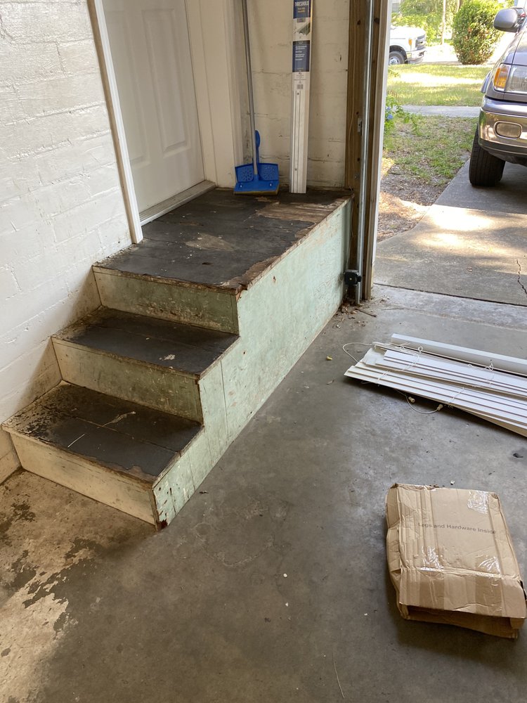 Slide of Ayeee Wayne Handyman