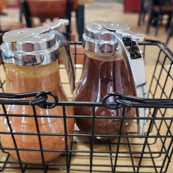 Smokemade Meats + Eats - 2 kinds of sauce. Vinger and mustard based - Barbeque Near Me - Orlando, Florida Smokemade Meats + Eats - 2 kinds of sauce. Vinger and mustard based - Barbeque Near Me - Orlando, Florida