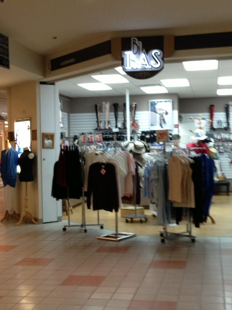 BIBAS Updated August 2024 2485 Boul SainteAnne, Québec, Quebec