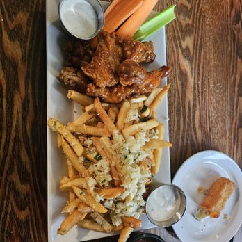 Stevinson Bar & Grill - Buffalo wings - American Near Me - Stevinson, California Stevinson Bar & Grill - Buffalo wings - American Near Me - Stevinson, California