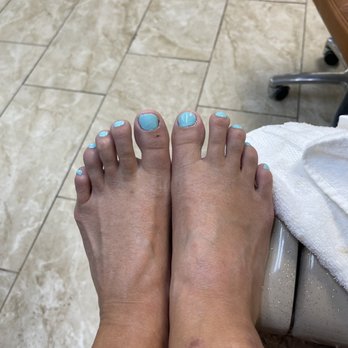 Allure Nails Spa - Nail Salons Near Me - Newburyport, Massachusetts