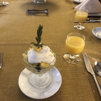 Manayunk Chambers Guest House - Pineapple and rosemary parfait with honey infused Greek yogurt! Fresh frittata in the background! - Guest Houses Near Me - Philadelphia, Pennsylvania